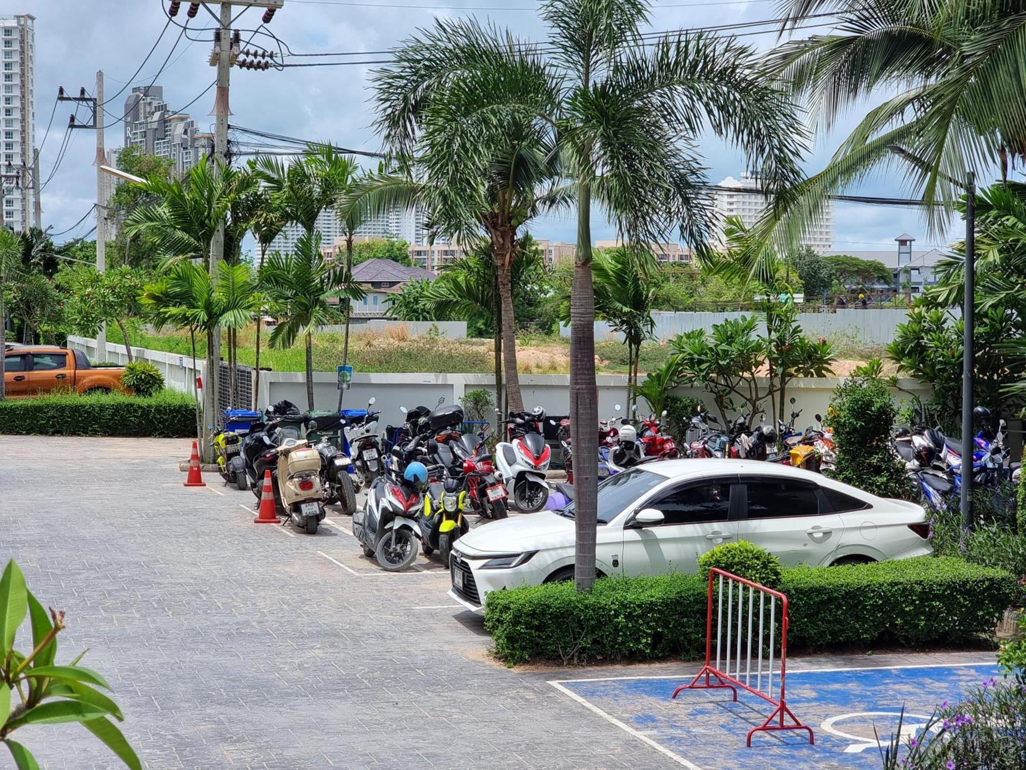 جومتين بيتش Laguna Beach Condo Resort 3 Maldives Pattaya Pool View ลากูน่า บีช คอนโด รีสอร์ต 3 พัทยา المظهر الخارجي الصورة